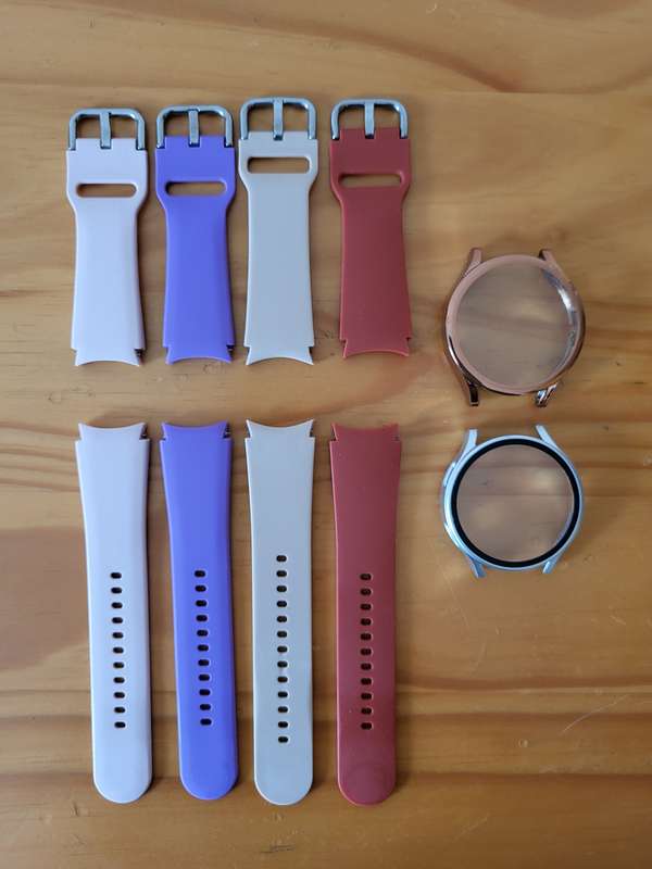 MEGA BUNDLE | Samsung Watch 4 | LTE | 44mm | Boxed With Accessories | Black