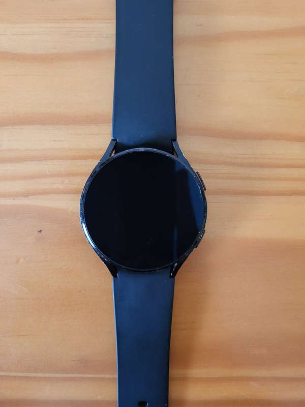 MEGA BUNDLE | Samsung Watch 4 | LTE | 44mm | Boxed With Accessories | Black