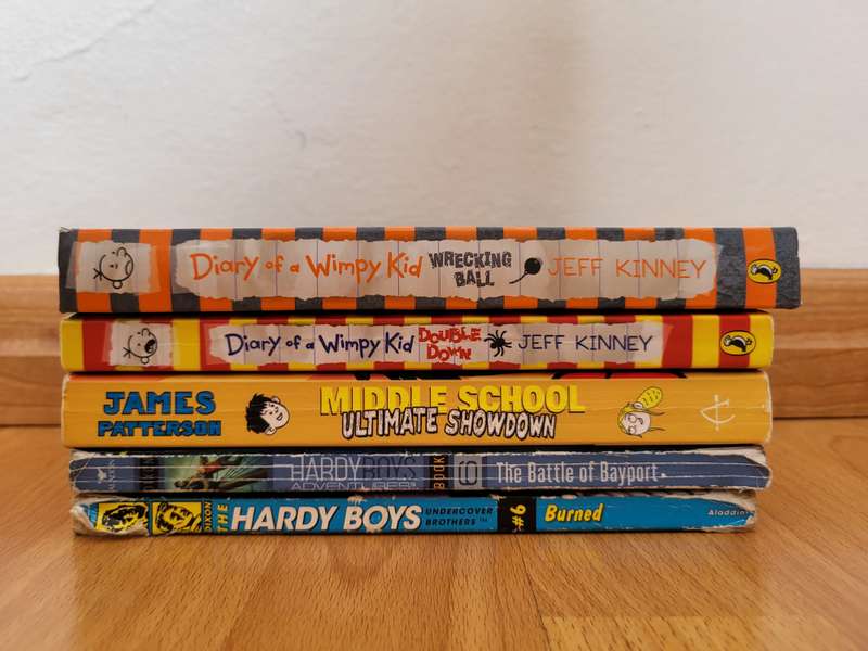 2 × DIARY OF A WIMPY KID, HARDY BOYS + OTHER TWEEN BOOKS