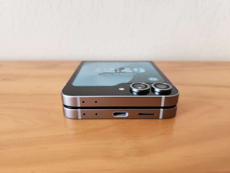 Samsung Galaxy Z Flip 6 5G | 256GB