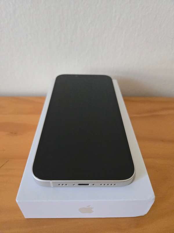MINT iPhone 14 Starlight | Box + Extras | 128GB