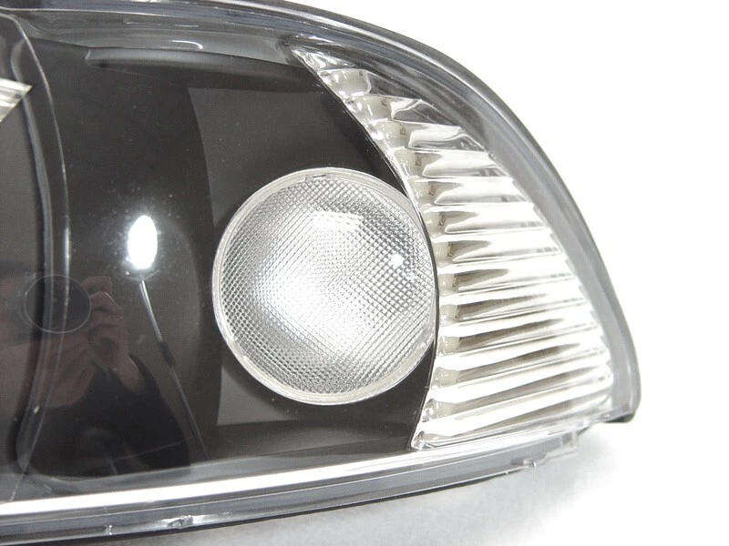 Headlights For 97-00 BMW E39