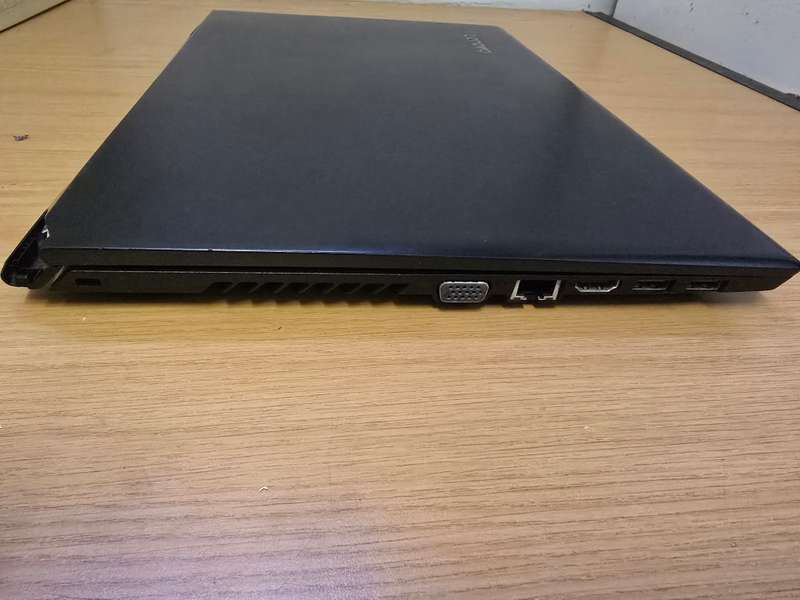 Lenovo V310 i3 6th gen 8gb RAM 500gb HDD - please read