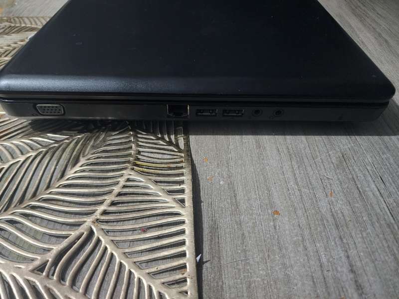 HP COMPAQ CQ56 LAPTOP FOR SALE PLEASE READ AD !!!