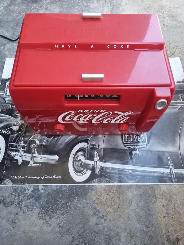 Vintage 1988 Coca-Cola Cooler Radio & Cassette Player