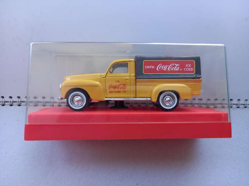 1940 Dodge pick-up truck Coka Cola