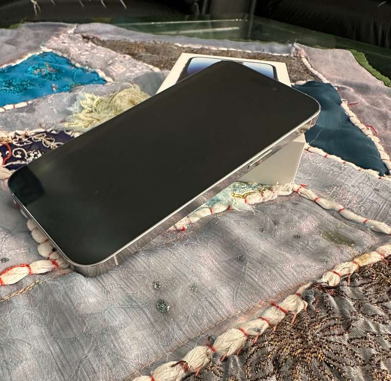 iPhone 14 pro max 1TB Silver