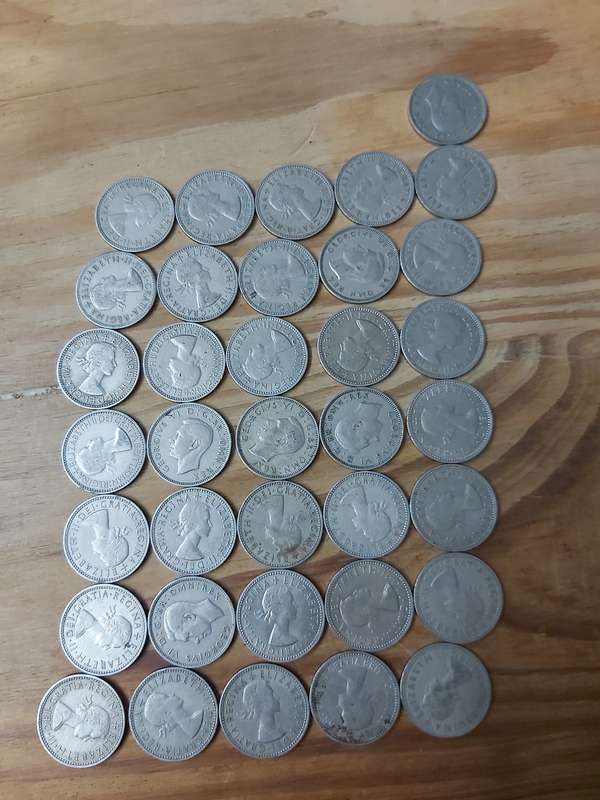 BRITISH 1 SCHILLING COINS. X36