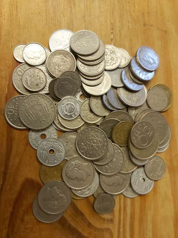MIXED WORLD COINS