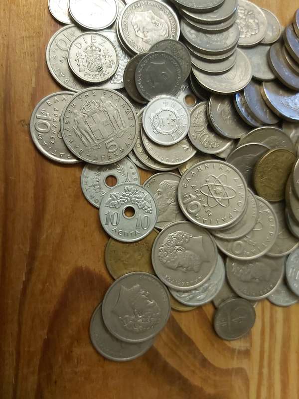 MIXED WORLD COINS