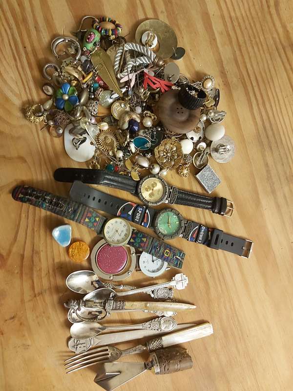 OLD JEWELRY JOB LOT