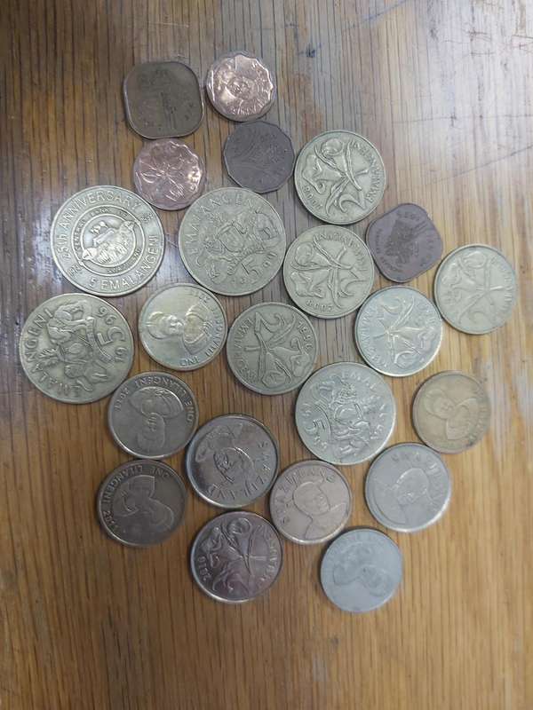 SWAZILAND BRONZE AND COPPER COINS