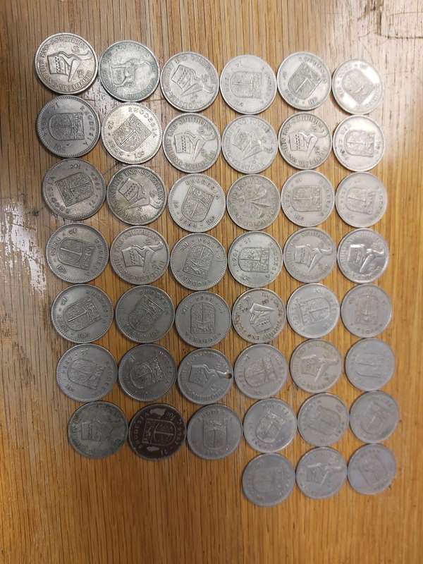 RHODESIA 1 SCHILLING COINS