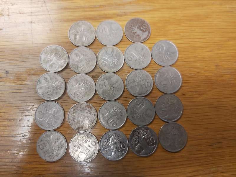 ZIMBABWE 10C COINS