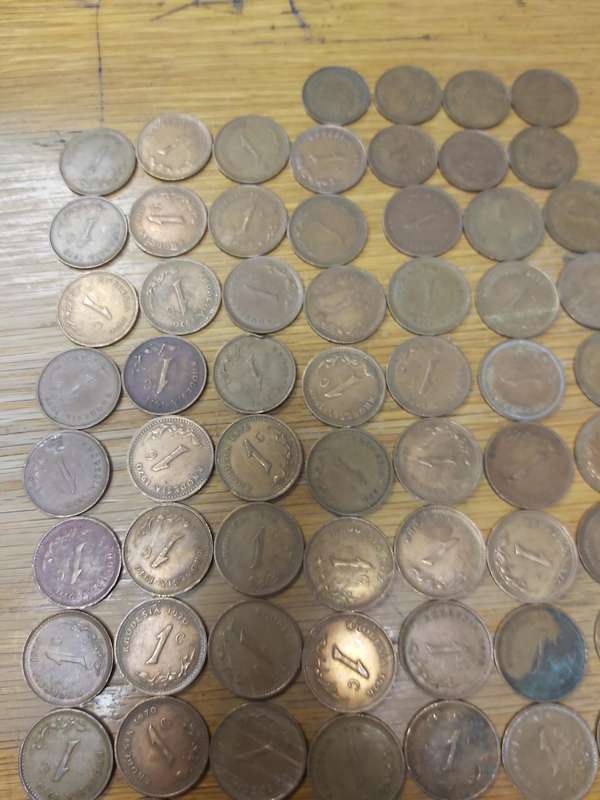 RHODESIA 1970-1977 1C AND 1/2C COINS