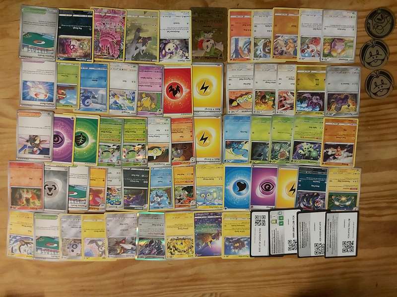 POKEMON TRADING CARDS