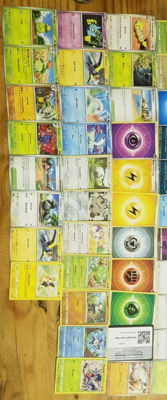 POKEMON TRADING CARDS