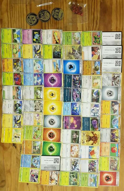 POKEMON TRADING CARDS