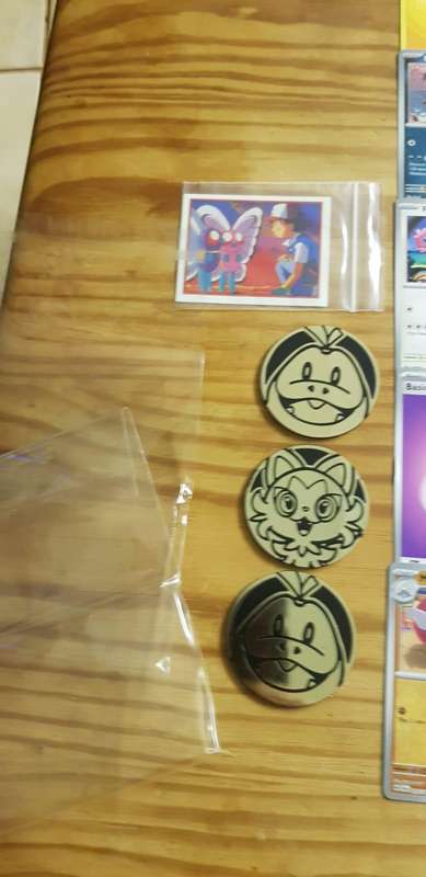 POKEMON TRADING CARDS
