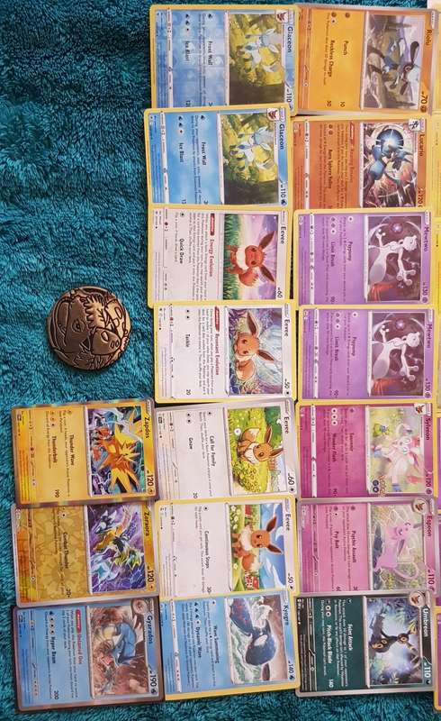 POKEMON TRADING CARDS