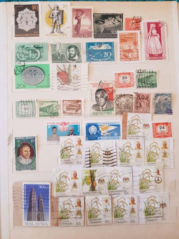 MIXED WORLD STAMPS