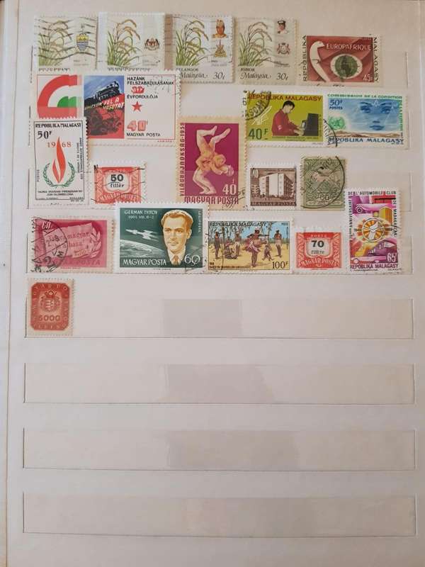 MIXED WORLD STAMPS