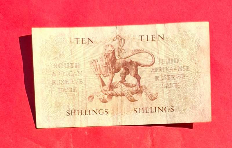 10 Shillings 1951, prefix A/38, E/A, MH de Kock, 2nd issue