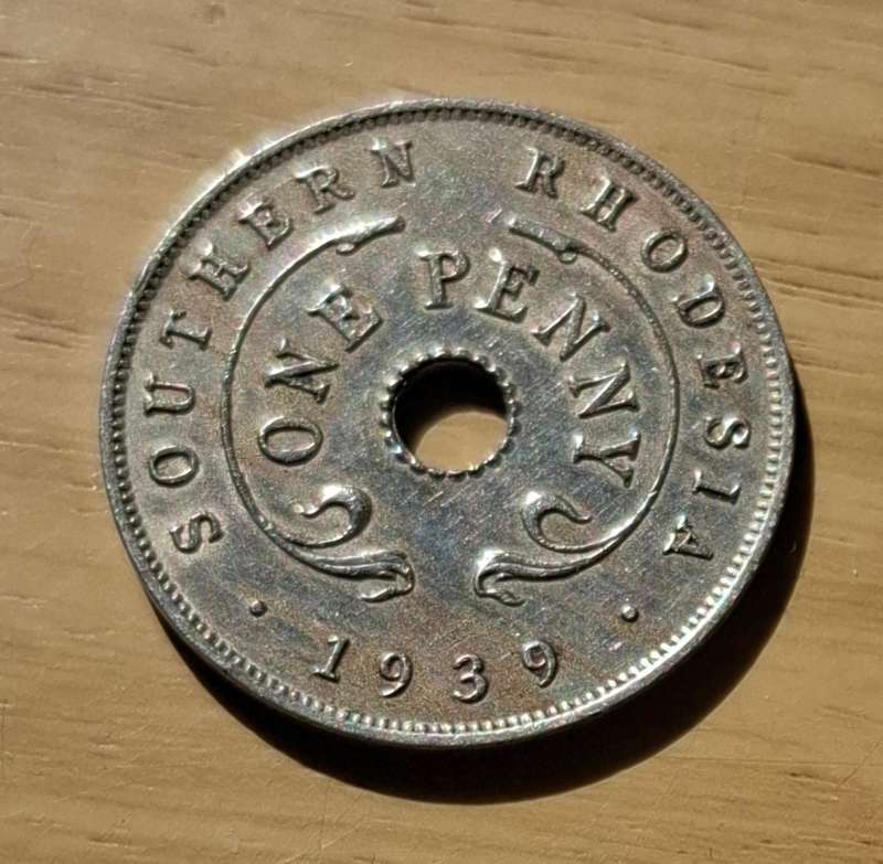 SOUTHERN RHODESIA One Penny 1939 - in excellent condition!!