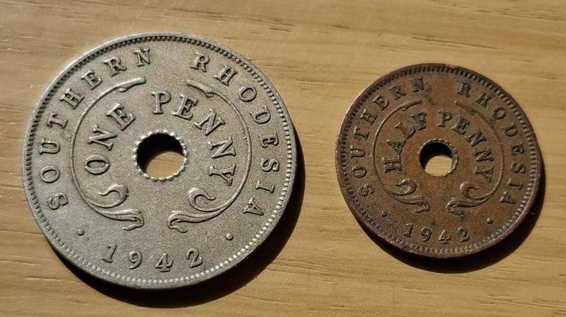 SOUTHERN RHODESIA One Penny & Half Penny 1942 - in excellent condition!!