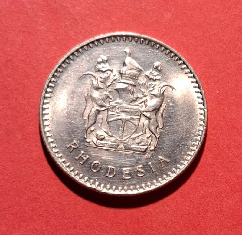 RHODESIA 20 Cents 1975 - in excellent condition!!