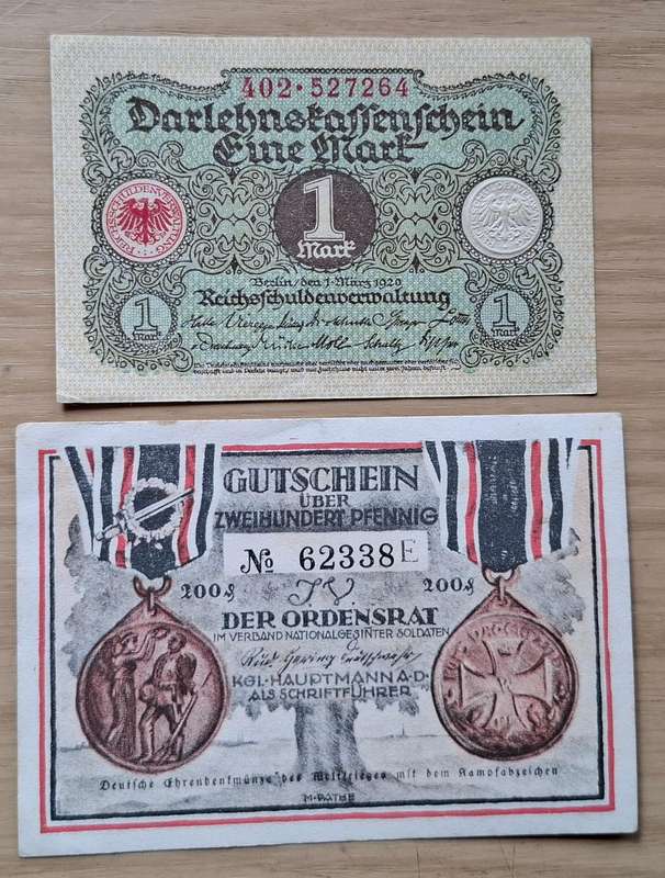 DEUTSCHES REICH 1 Mark 1920 & 200 Pfennig 1921 banknotes - Germany