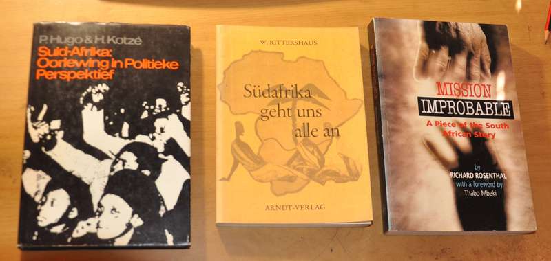 3 historiographical books on South Africa (mainly on future perspectives) - English/Afrikaans/German