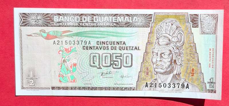 50 Centavos 1996 GUATEMALA - very collectible condition, higher catalogue value
