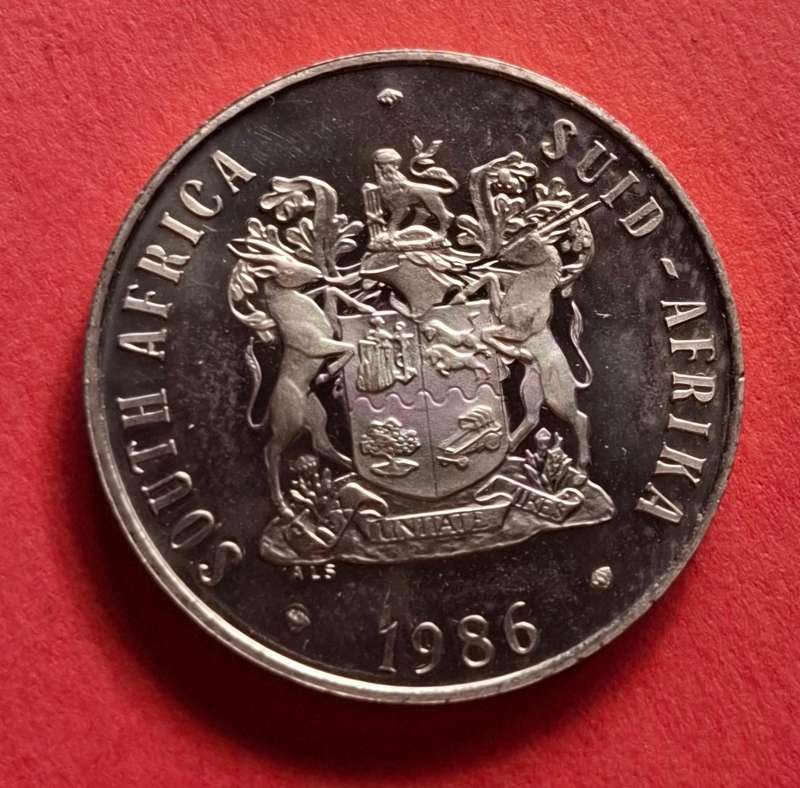 SOUTH AFRICA 50 Cent 1986 & 5c 1986 - in excellent condition!! see green/pink patina