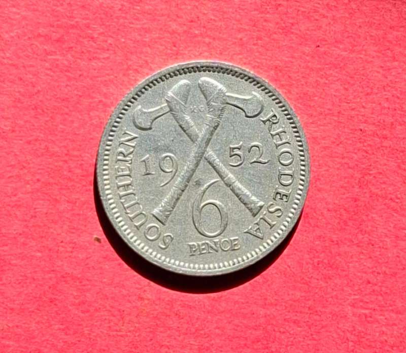 SOUTHERN RHODESIA 6 Pence 1952 6d - in very lucrative condition