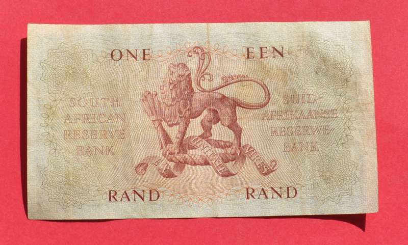 R1 1962, prefix Z2, E/A, G Rissik, 1st issue ***very rare replacement note*** Hern #318