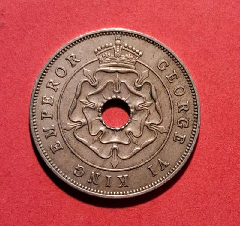 SOUTHERN RHODESIA One Penny 1940 - in excellent condition!!