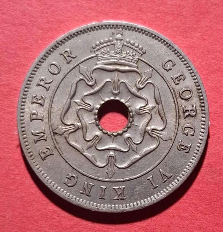 SOUTHERN RHODESIA One Penny 1942 - in excellent condition!!