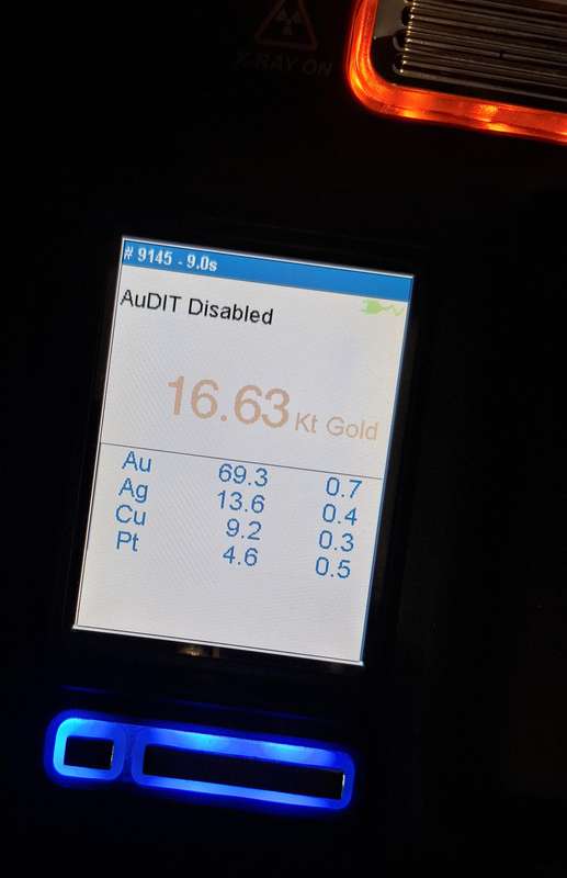GOLD pieces 1.93 - 1.94 grams,  16.63 kt and 16.33 kt (yellow gold, two pieces) - view all 13 photos