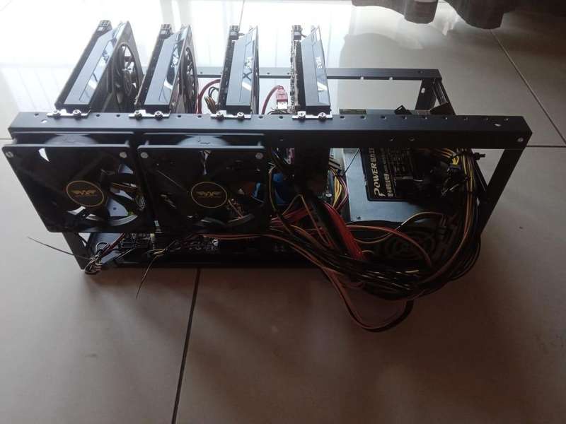 High-Performance 1060 Graphics Card Mining Rig