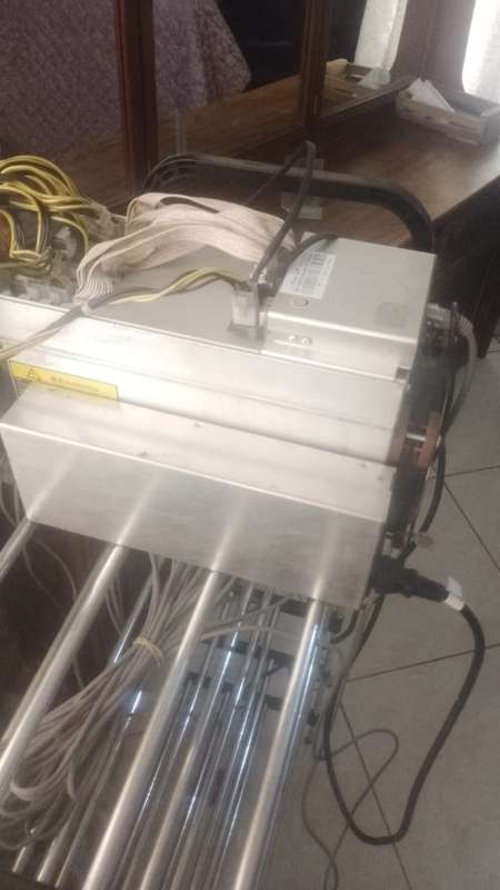 Bitmain Antminer L3+ Miner + power supply