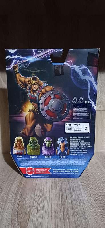Masters of the Universe He-Man and Skelegod Figures