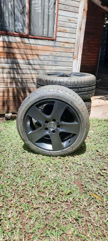 MERCEDES 17 TYRES