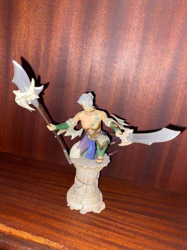 Figurine women plastic hob