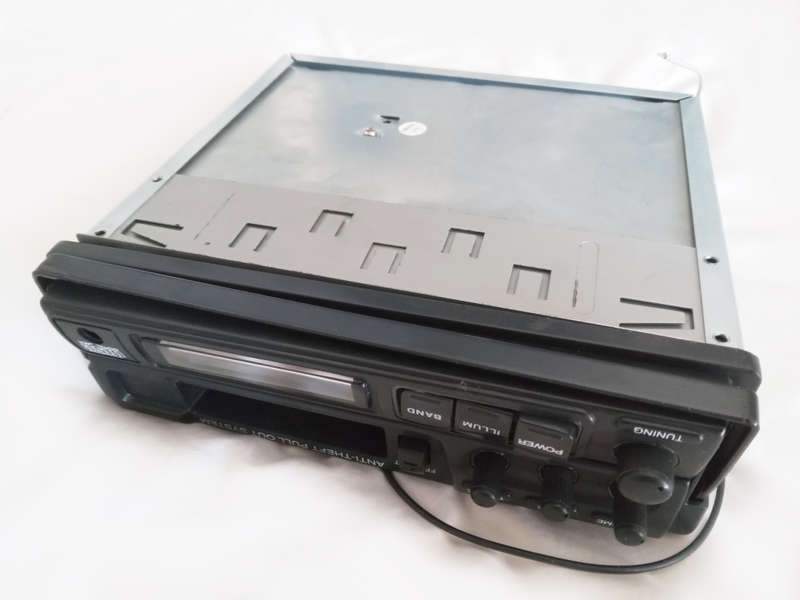 Vintage Alpine car radio 7513 with cassette player