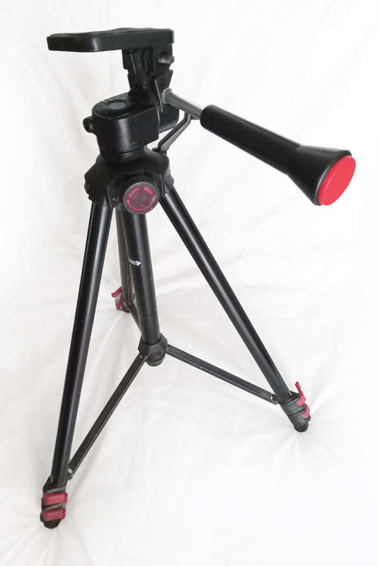 Camera tripod