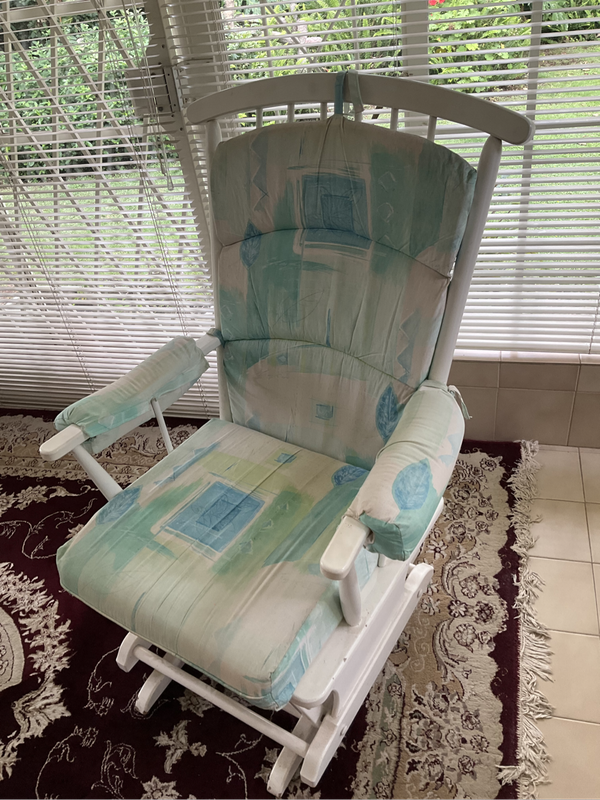 ROCKING CHAIR