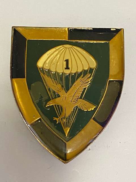 1 Parachute Battalion shoulder flash. All Pins