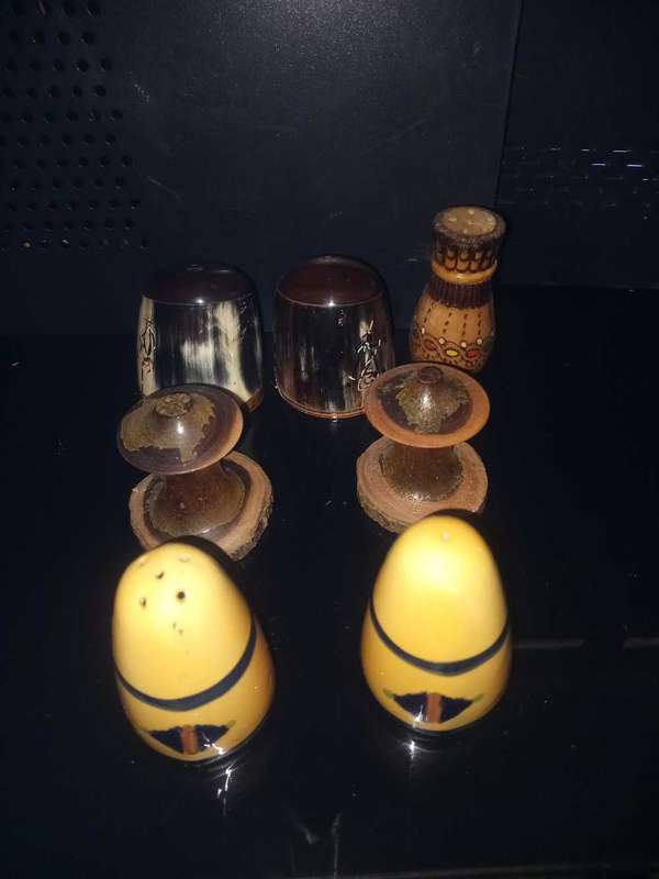 Assorted salt and pepper shakers lot (2 of 2)