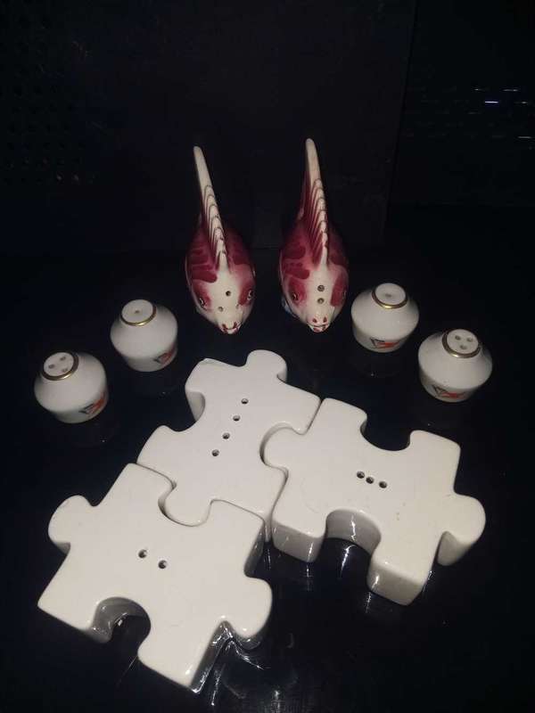 Assorted salt and pepper shakers lot (2 of 2)